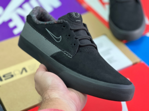 Giay Nike SB Shane Premium 'Black Iron Grey' DC8902-001
