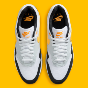 Giay Nike Air Max 1 'White University Gold' FD9082-104