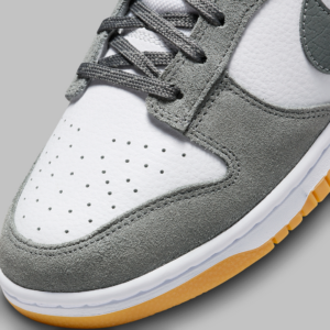 Giay Nike Dunk Low 'Reflective Grey' FV0374-100
