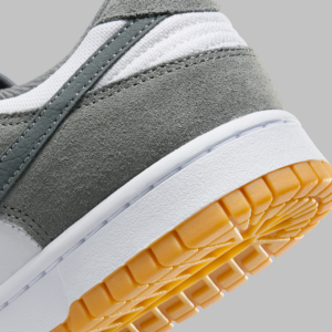 Giay Nike Dunk Low 'Reflective Grey' FV0374-100