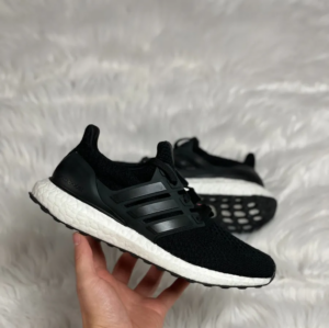 Giay Adidas UltraBoost 5.0 DNA 'Black White' GV8744