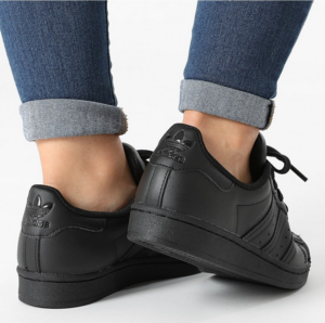 Giay Adidas Superstar 'All Black' FU7713