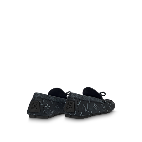 Giay Louis Vuitton LV Driver Moccasin 'Black' 1AAS2L