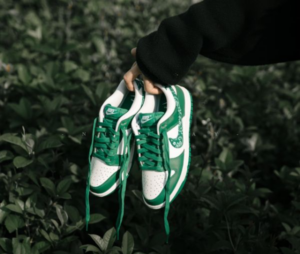 Giay Nike Dunk Low Essential 'Pack Green' DH4401-102