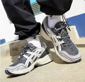 Giay Asics Gel 1090 'Grey Cream Black' 1203A243-026