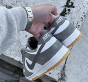 Giay Nike Dunk Low 'Smoke Grey Gum' FV0389-100