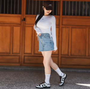 Giay Nike Dunk Low LX 'Brogue Pinstripe' FV3642-010