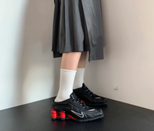 Giay Nike Shox MR4 Mule 'Martine Rose Black' DQ2401-001