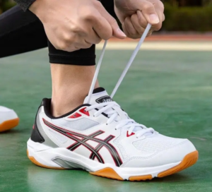 Giay Asics Gel Rocket 10 'White Classic Red' 1071A054-108