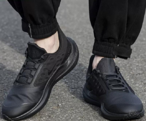 Giay Nike Air Winflo 9 Shield 'Triple Black' DM1106-007