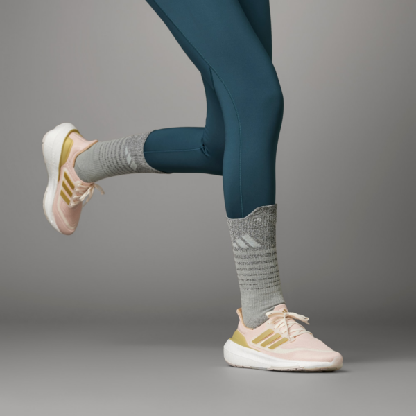 Giay Adidas UltraBoost Light 'Quartz Gold' IE1757