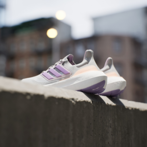 Giay Adidas UltraBoost Light 'Grey Violet Fusion' IE1762