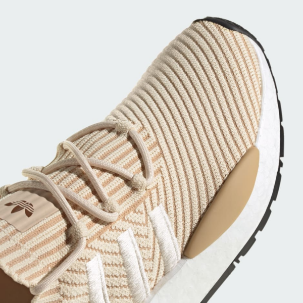 Giay Adidas NMD W1 'Wonder White' IE9885