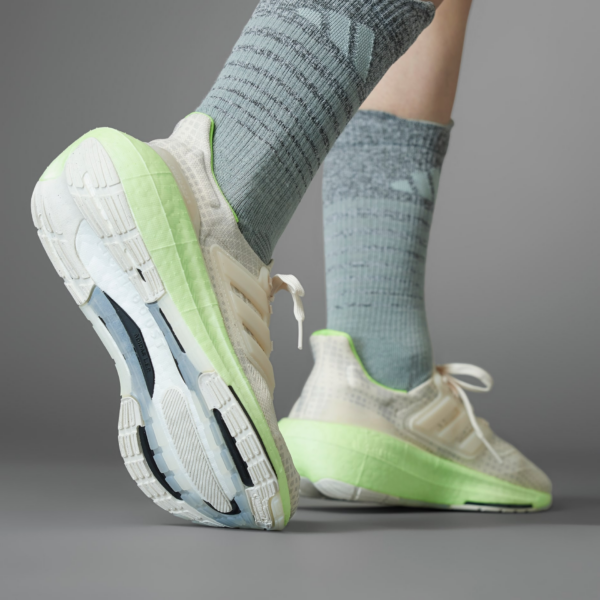 Giay Adidas Ultraboost Light 'Cloud White' IG7964