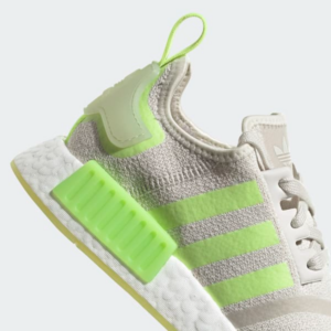 Giay Adidas NMD R1 'Light Green' FV8731