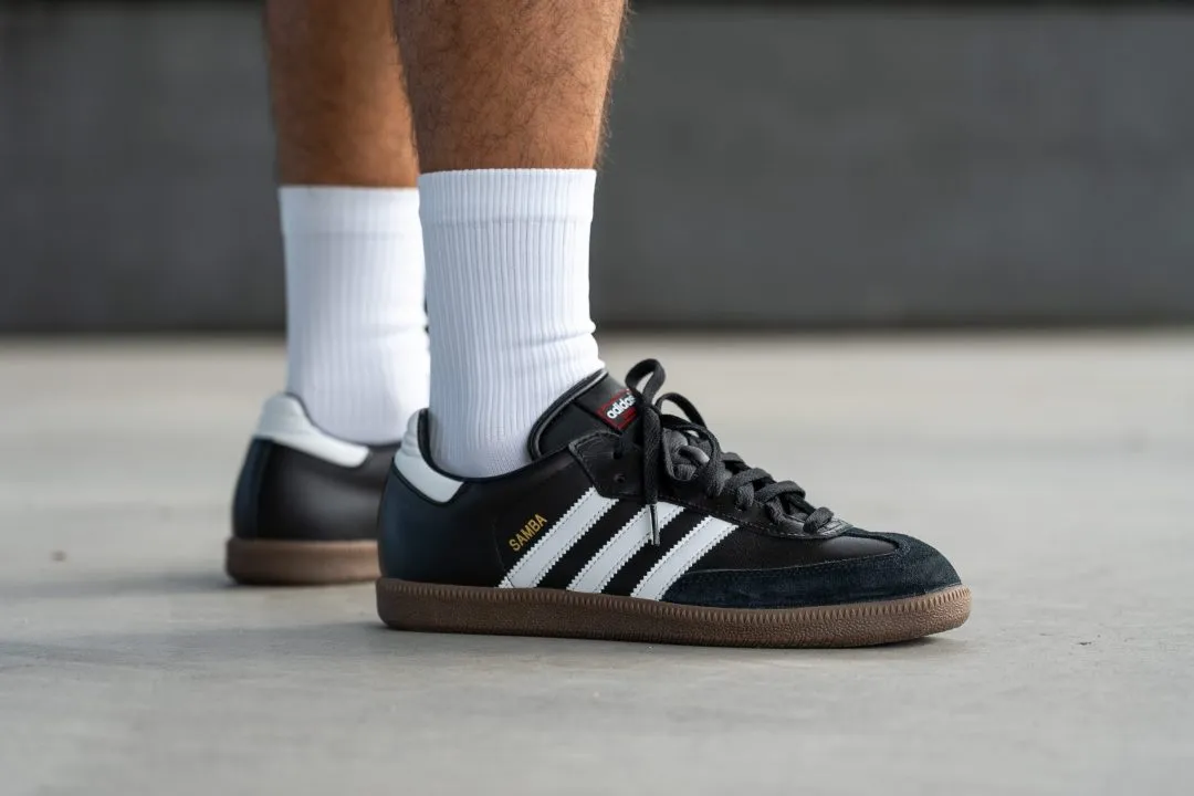 Những lý do bạn nên sở hữu ngay một đôi adidas Samba Hinh anh 1: Nhung ly do ban nen so huu ngay mot doi adidas Samba