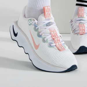 Giay Nike Motiva Premium 'Floral Watercolor' DZ3702-100