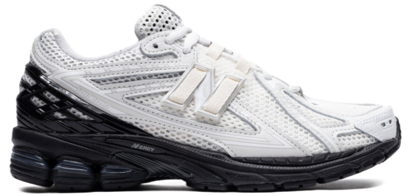 Giay New Balance 1906R x Comme des Garcons Homme 'White' M1906RCO