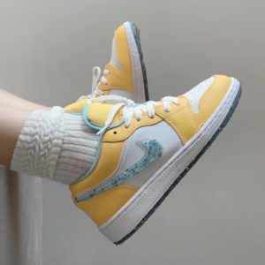 Giay Nike Air Jordan 1 'Recycled Grind' DX4375-800