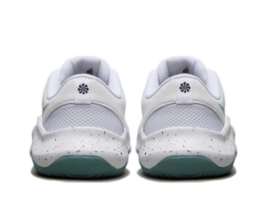 Giay Nike Legend Essential 3 'White' DM1119-101