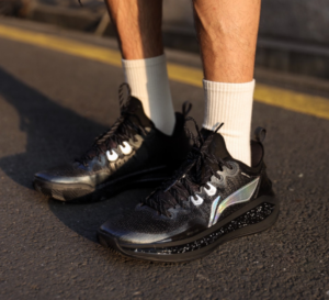 Giay Lining Blade 3 V2 'Black' ABAT057-19