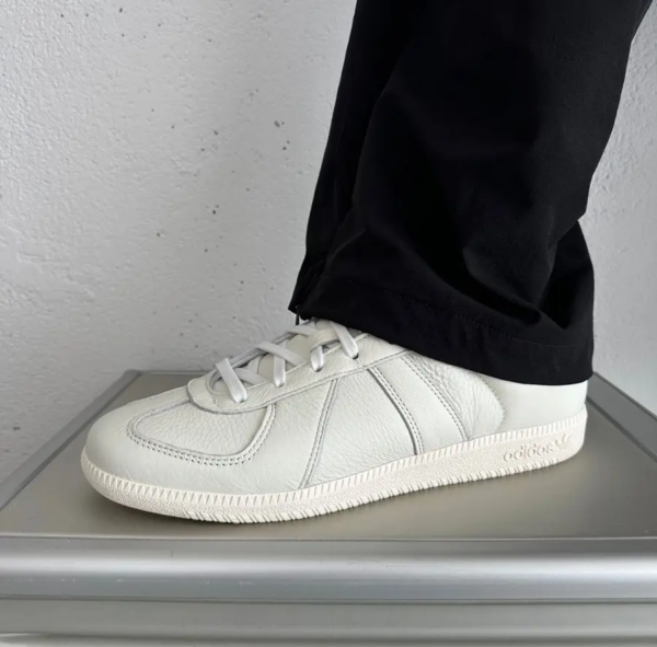 Giay Adidas BW Army 'White Tint' HP5516