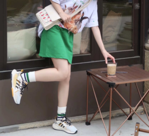 Giay Adidas Hi Tail 'Off White Cream Yellow' H05767