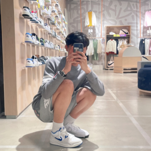 Giay Nike Air Jordan Stadium 90 'White Game Royal' DX4399-104