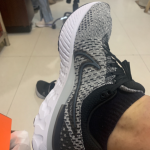 Giay Nike React Infinity Run Flyknit 3 'Black Fog' DH5392-006