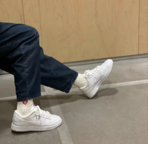 Giay Nike Dunk Low ‘Just Do It’ FD8683-100