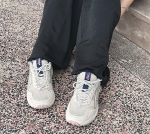 Giay Asics Gel-1090 V2 'Oatmeal Pink' 1202A383-201