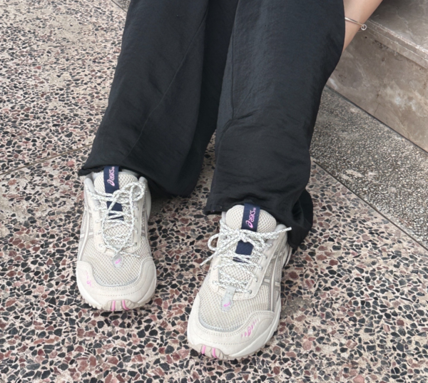 Giay Asics Gel-1090 V2 'Oatmeal Pink' 1202A383-201