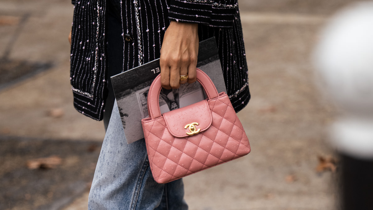 Hinh anh 7: Truong ton voi thoi gian: Tai sao tui Chanel khong bao gio loi mot?