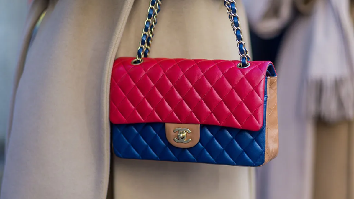 Hinh anh 6: Truong ton voi thoi gian: Tai sao tui Chanel khong bao gio loi mot?