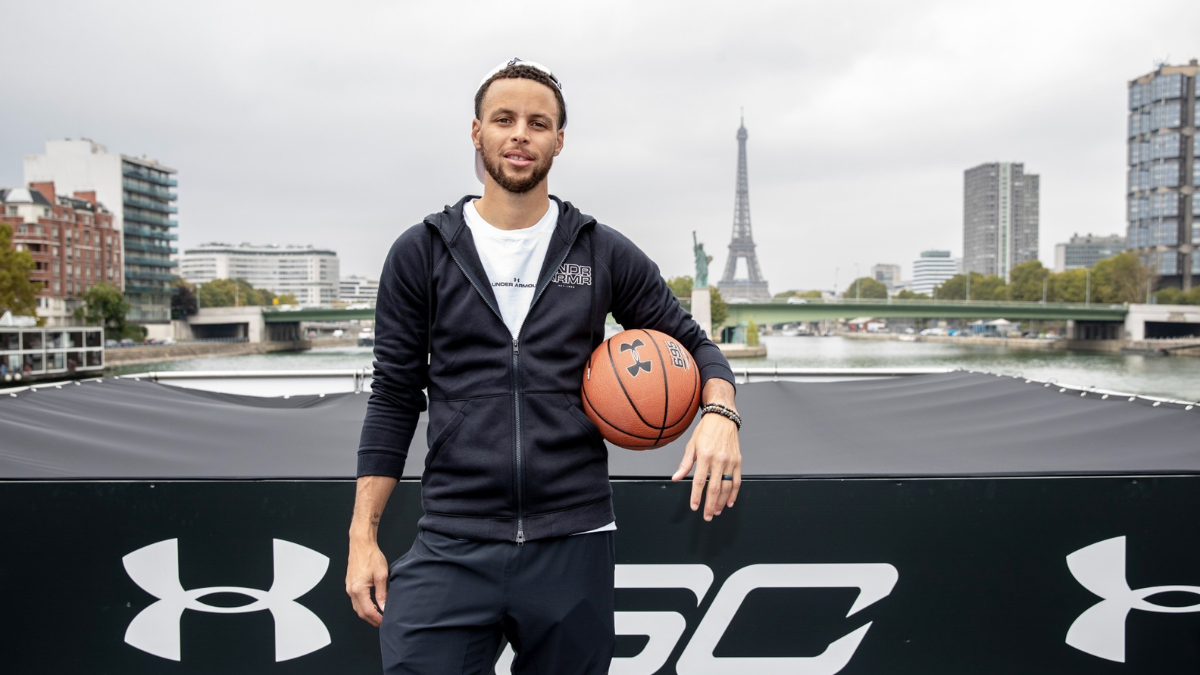 Hinh anh 2: Thay doi cuoc choi: Giay bong ro Steph Curry