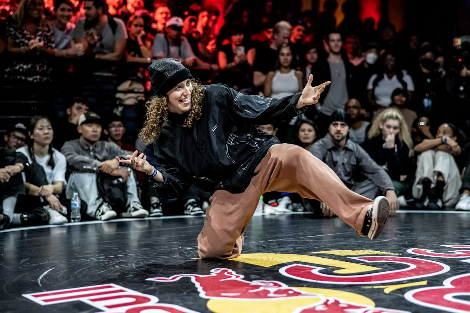 Top 7 đôi giày OG được các BBoy-BGirl lựa chọn nhiều nhất Hinh anh 7: Top 7 doi giay OG duoc cac BBoy-BGirl lua chon nhieu nhat