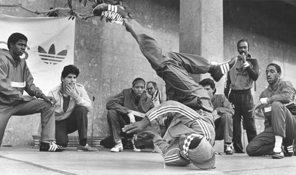 Top 7 đôi giày OG được các BBoy-BGirl lựa chọn nhiều nhất Hinh anh 1: Top 7 doi giay OG duoc cac BBoy-BGirl lua chon nhieu nhat