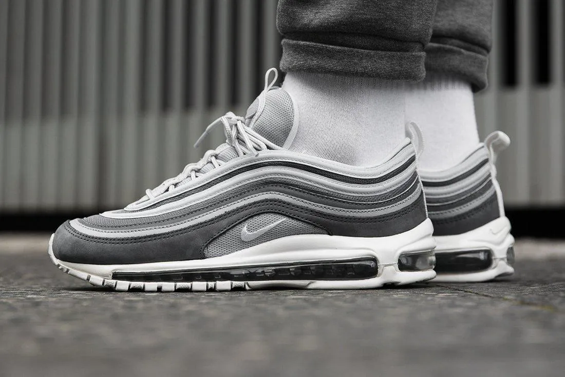 Top những phối màu Air Max 97 đẹp nhất trong năm 2023 Hinh anh 6: Top nhung phoi mau Air Max 97 dep nhat trong nam 2023