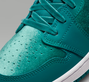 Giay Nike Air Jordan 1 Low GS 'Velvet Geode Teal' FB9896-300