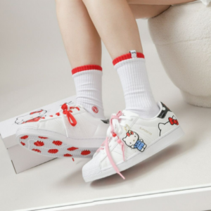 Giay Adidas Superstar x Hello Kitty 'White Multi' GW7168