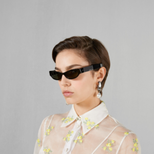 Kinh Gucci Cat Eye Frame Sunglasses 'Shiny Black' 769798-J0740-1012