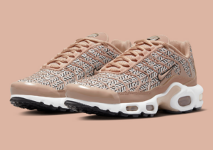 Giay Nike Air Max Plus 'United In Victory' FB2557-200