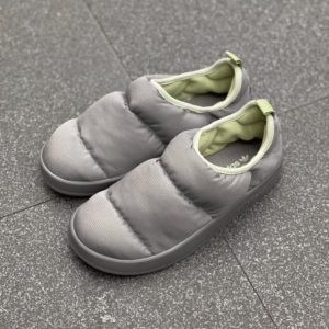 Giay Adidas Originals Puffylette 'Charcoal' GW9482