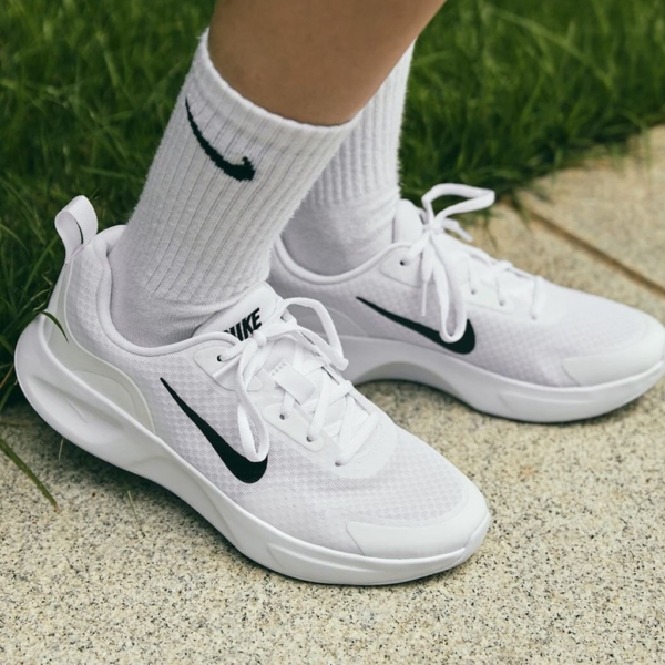 Giay Nike Wearallday 'White Black' CJ1677-100