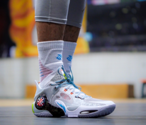 Giay Lining Wade Fission 8 'Moment' ABPT029-5