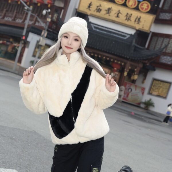 Ao Nike Sportswear Faux Fur Jacket 'Cream' DM1760-238