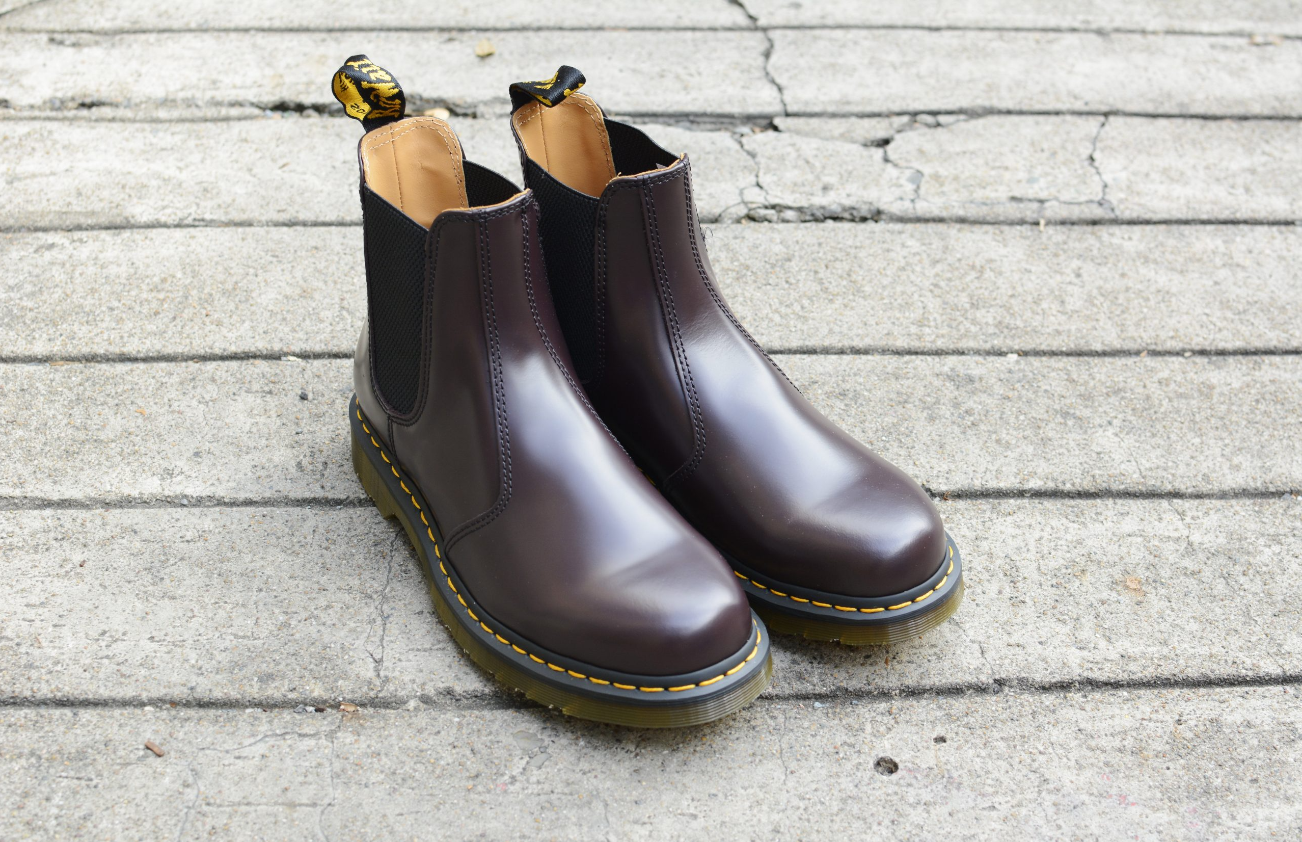 Dr. Martens 2976 -  Dòng Chelsea Boots biểu tượng của Dr.Martens Hinh anh 3: Dr. Martens 2976 -  Dong Chelsea Boots bieu tuong cua Dr.Martens