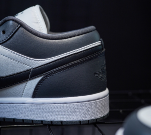 Giay Nike Air Jordan 1 Low 'Off-Noir' DC0774-102