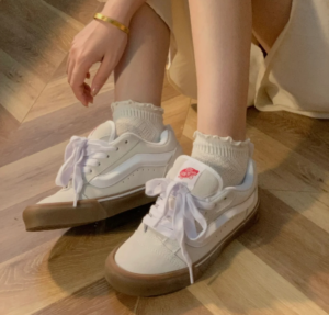 Giay Vans Knu Skool 'White' VN0009QDWHT