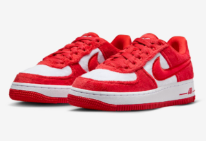 Giay Nike Air Force 1 Low GS 'Valentine's Day Fleece' FZ3552-612